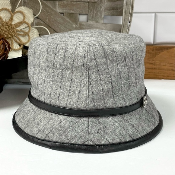 Vintage 90s Pinstripe Bucket Hat Wool Blend Faux Leather Trim Rhinestone Detail - Picture 4 of 9